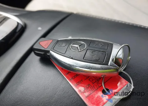 2015 Mercedes-Benz S 550 4Matic из США, поврежденный, VIN WDDUG8FB3FA120307